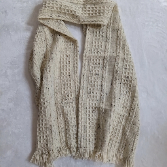 Weave Of The Irish Handcrafted in Ireland Wool Blend Cable Knit Ribbed Scarf - Picture 4 of 10